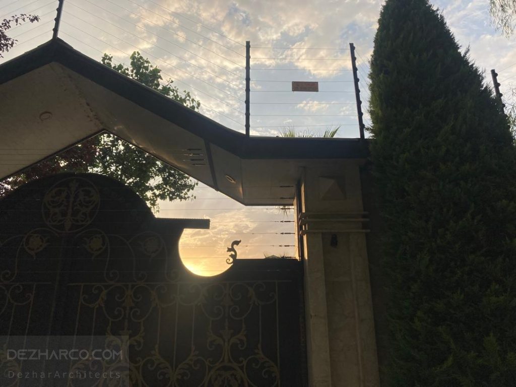 فنس الکتریکی ویلا